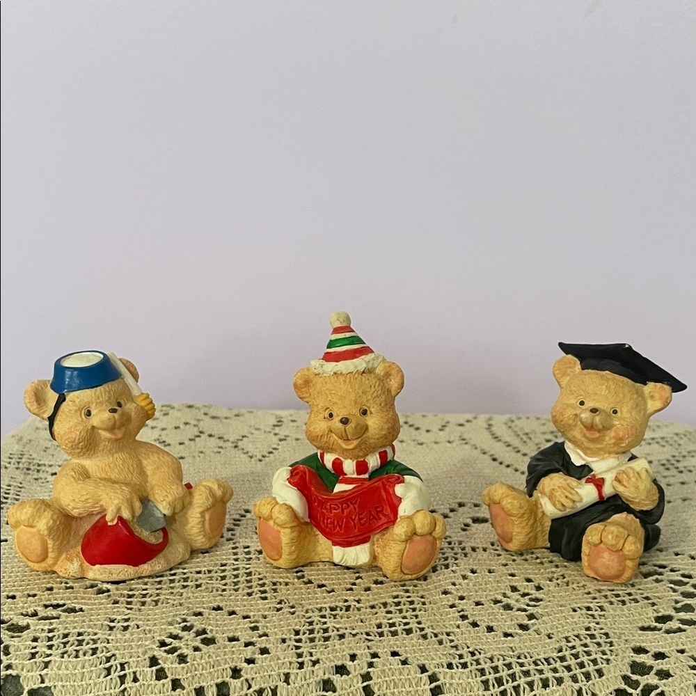 Decorative Resin Bear Figurine Set - beach - new year and graduation bear